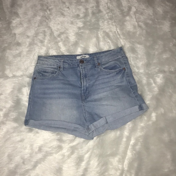 refuge Pants - Women’s denim shorts